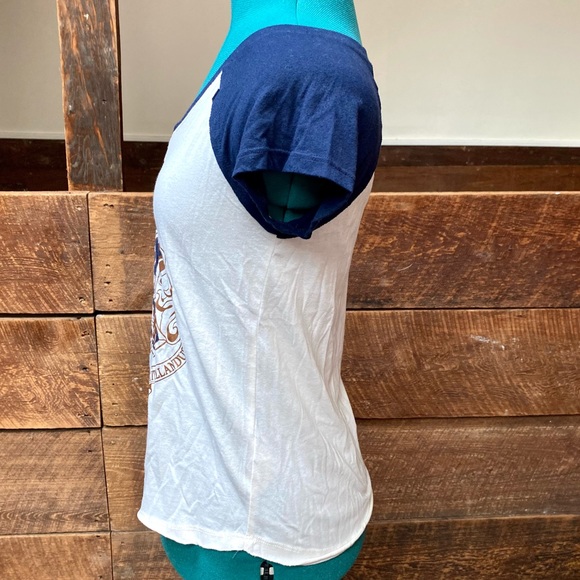 Harry Potter Hogwarts Crest & Motto Raglan T-Shirt - Picture 5 of 10